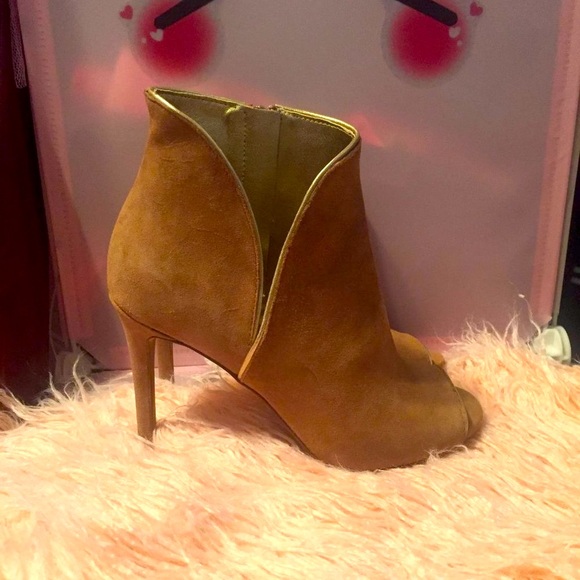 NWOT Michael Kors Suede Open-Toe Ankle Boot - Picture 3 of 5